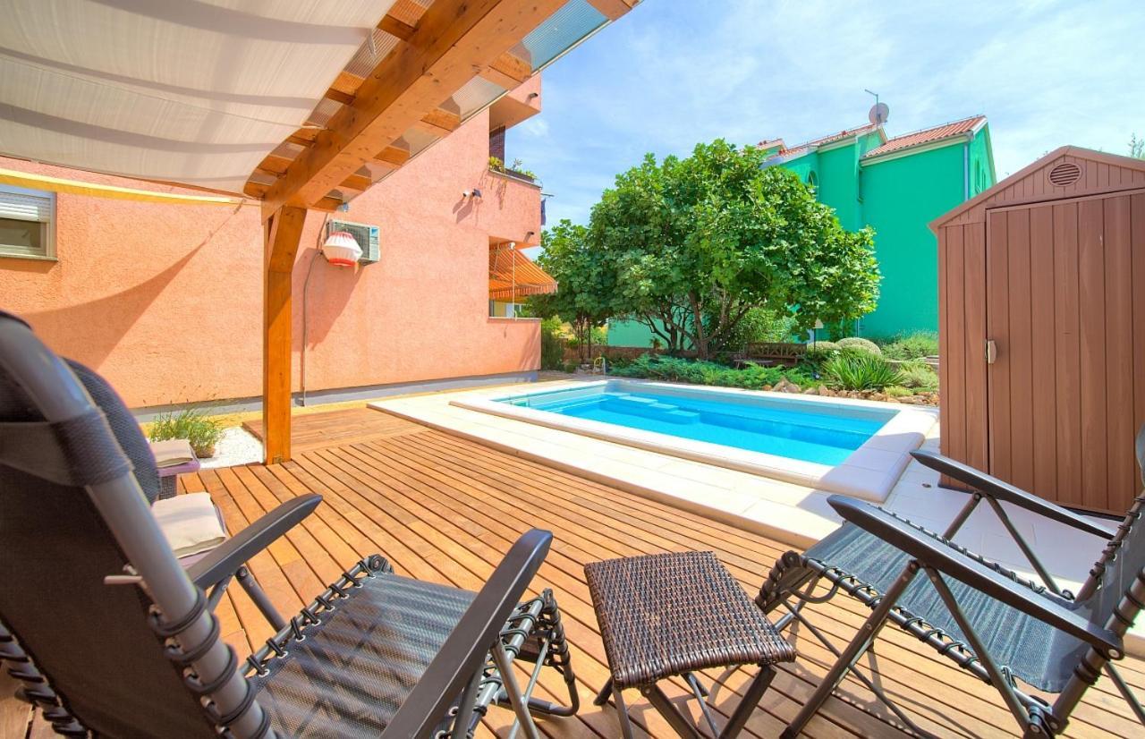 Apartman Bor Krk Крк Екстер'єр фото