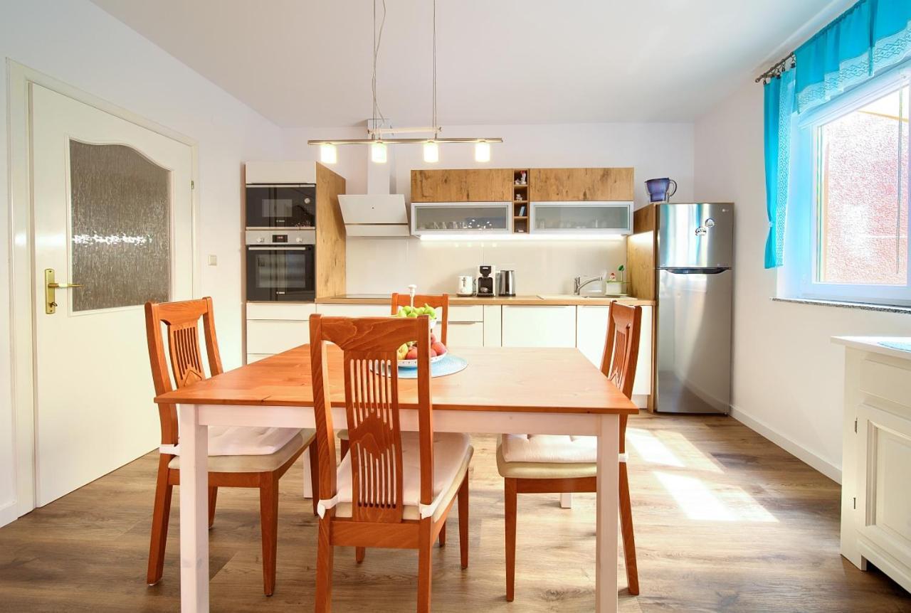 Apartman Bor Krk Крк Екстер'єр фото