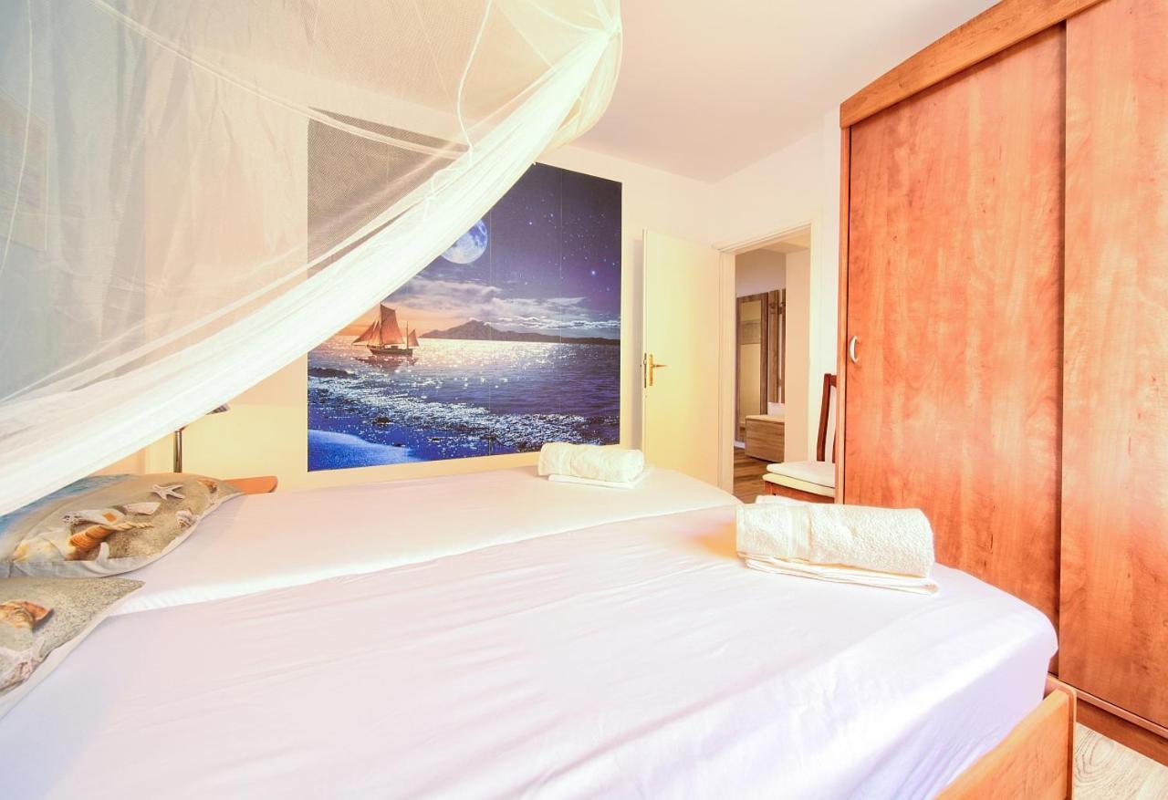 Apartman Bor Krk Крк Екстер'єр фото